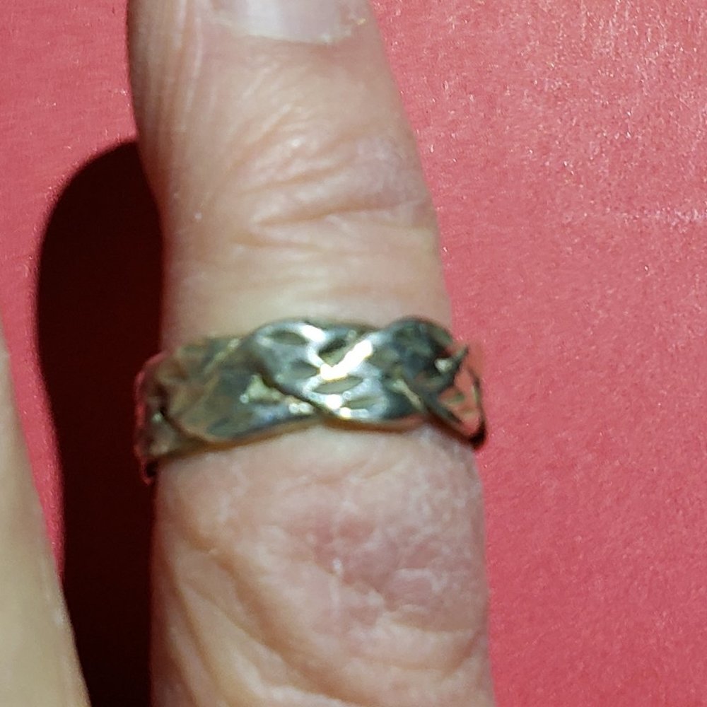 Vintage 925 Sterling Silver Ring